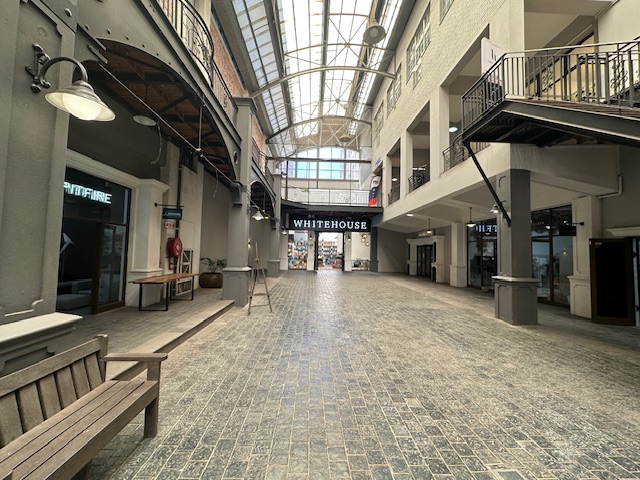 To Let commercial Property for Rent in Woodstock Western Cape